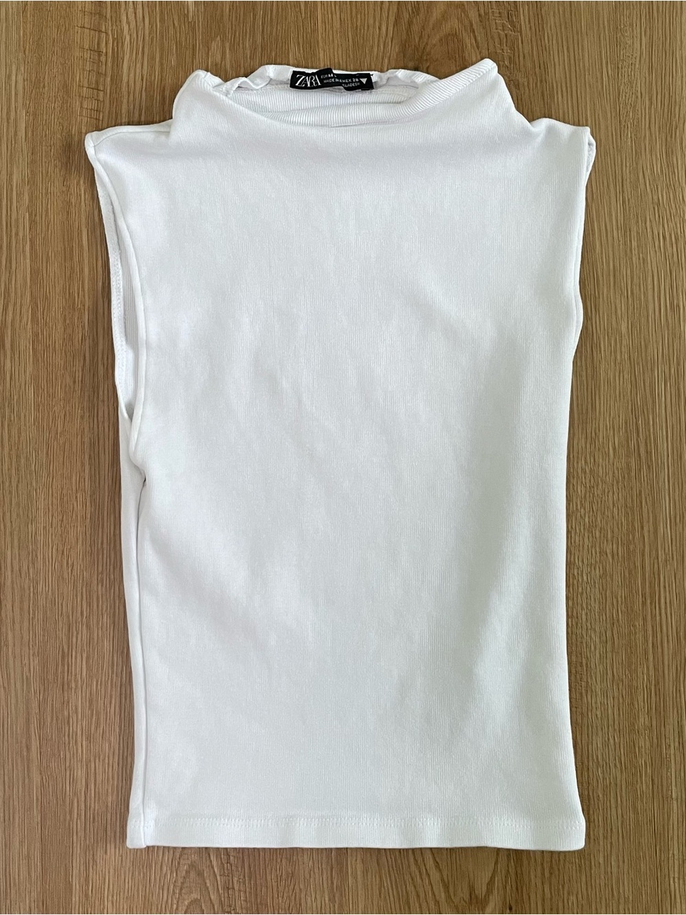 Zara White Ribbed Sleeveless Mock-Neck Tank